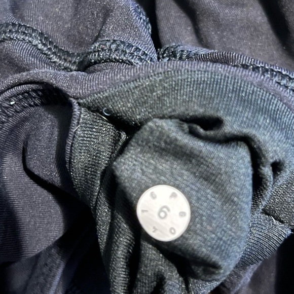 28” Lululemon Leggings - Picture 4 of 4